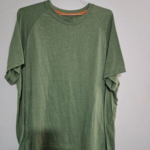 Men's Short-Sleeve Crewneck T-Shirt in Olive Green